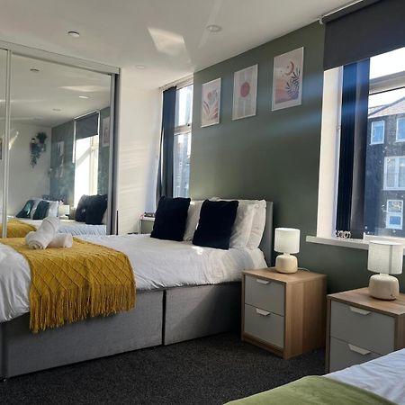 City Centre Location! For Business And Leisure! 5/6 Guests カーディフ エクステリア 写真