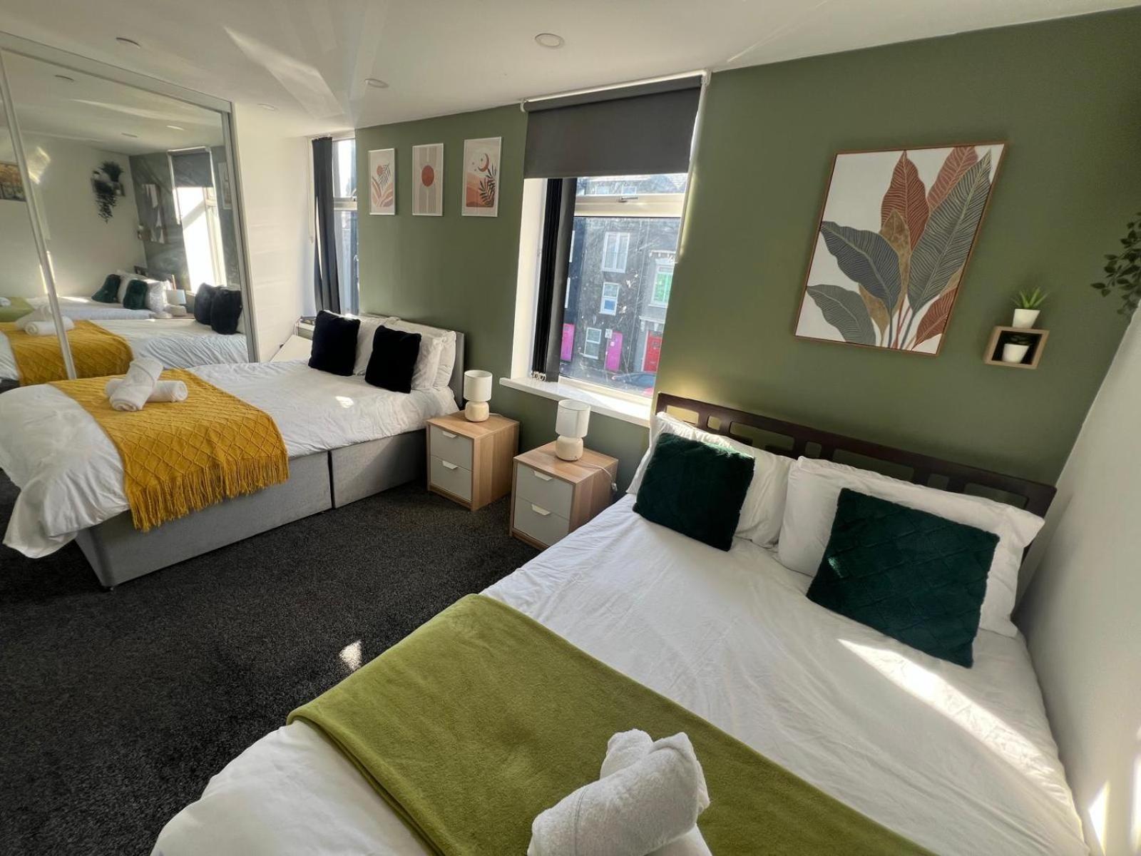 City Centre Location! For Business And Leisure! 5/6 Guests カーディフ エクステリア 写真