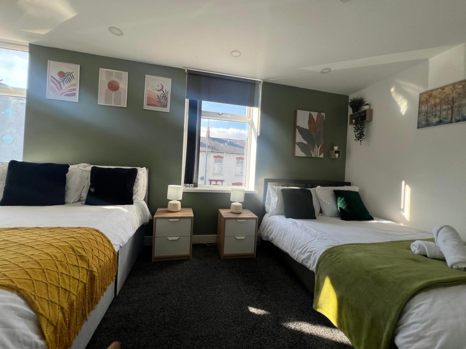 City Centre Location! For Business And Leisure! 5/6 Guests カーディフ エクステリア 写真